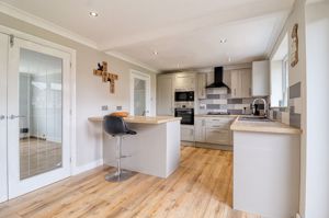 Kitchen/Diner- click for photo gallery